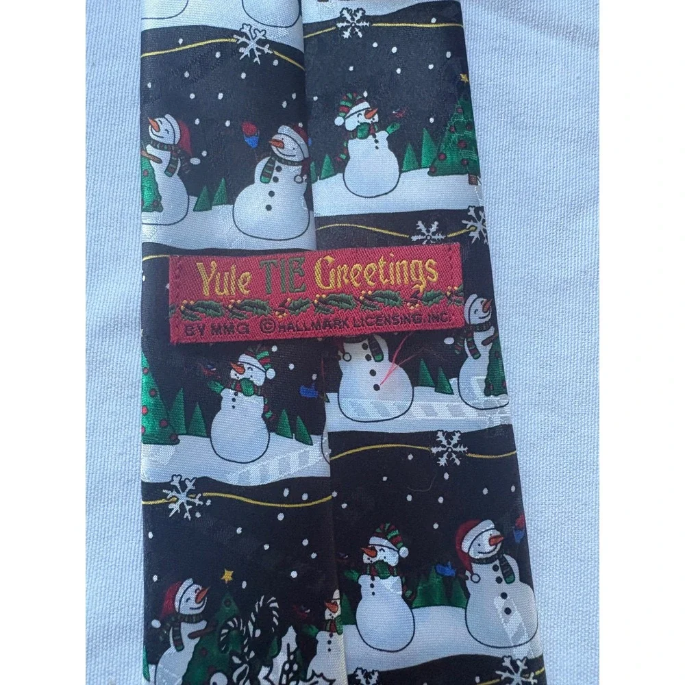 Yule Tie Greetings Hallmark Snowman Christmas Tree Black Silk Feel‎ Mens Necktie